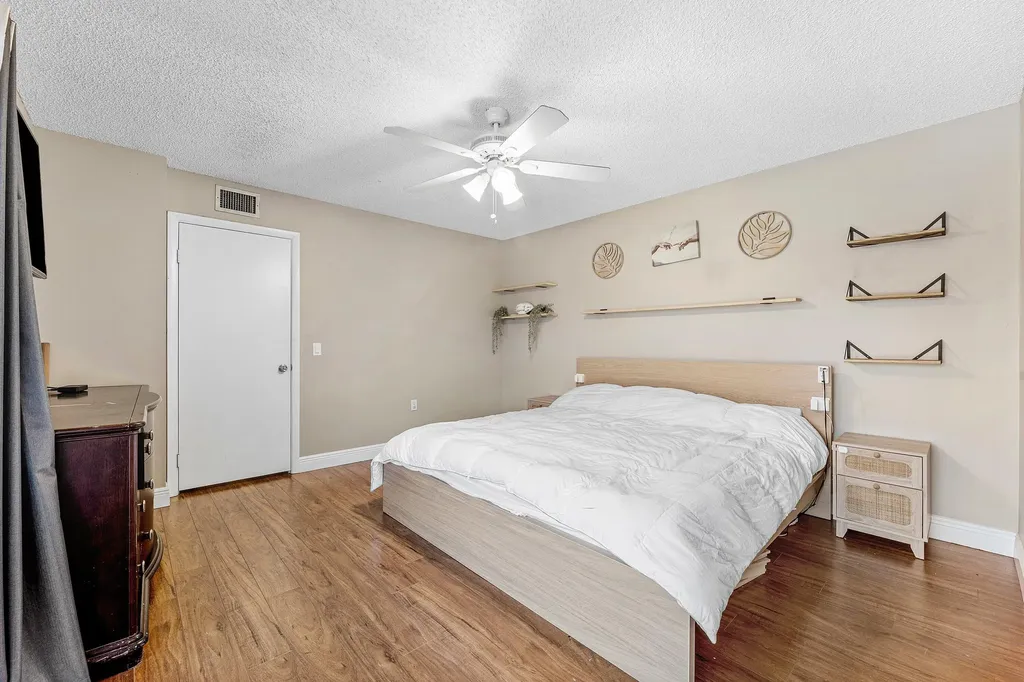 4124 41st Way West Palm Beach FL 33407
