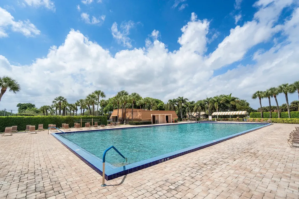 4124 41st Way West Palm Beach FL 33407