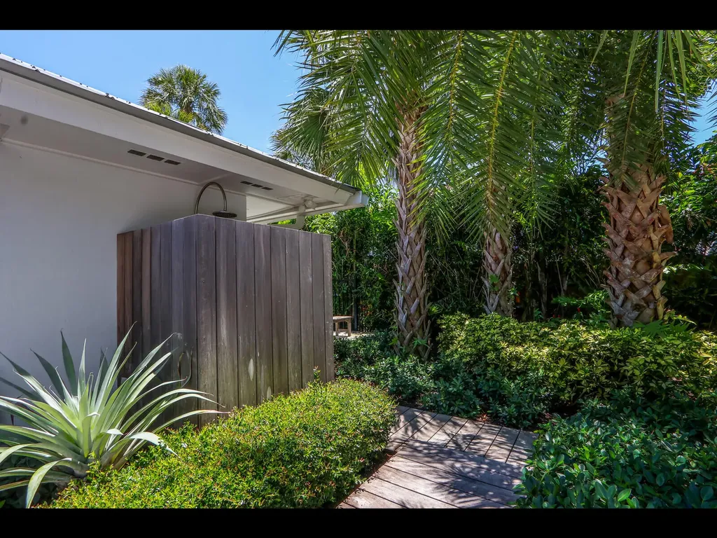 11 N River Road Sewalls Point FL 34996
