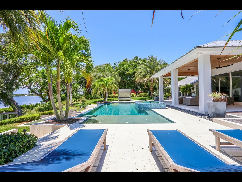 11 N River Road Sewalls Point FL 34996