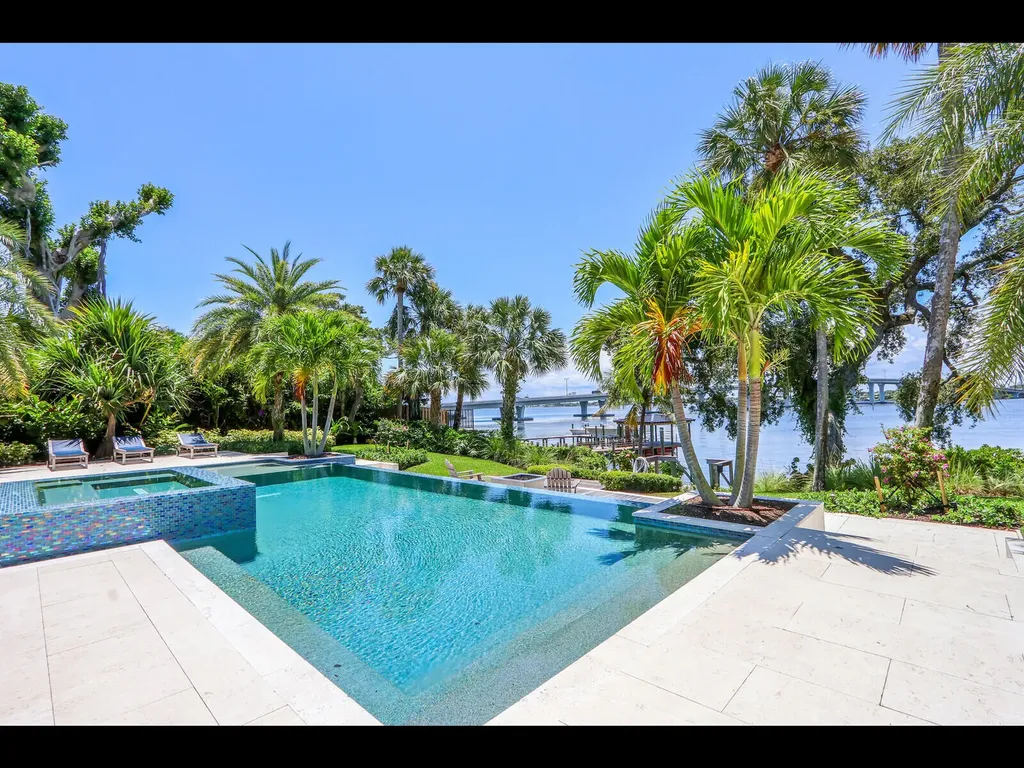 11 N River Road Sewalls Point FL 34996
