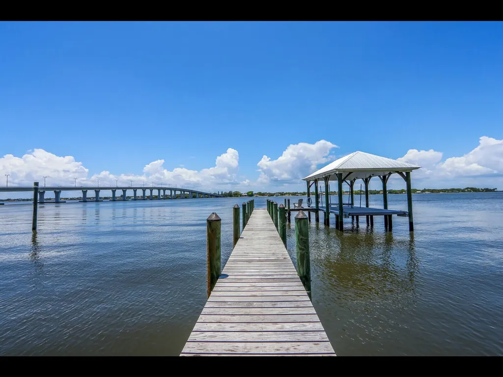 11 N River Road Sewalls Point FL 34996