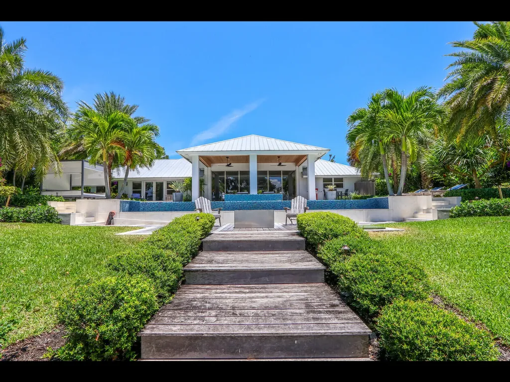 11 N River Road Sewalls Point FL 34996