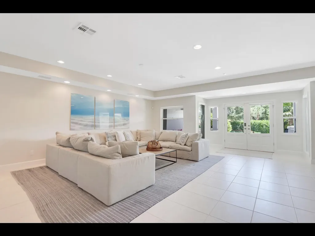 11 N River Road Sewalls Point FL 34996