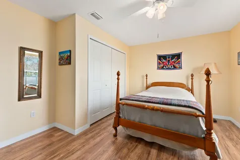 1958 SE Mandrake Circle Port St Lucie FL 34952
