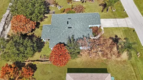 1958 SE Mandrake Circle Port St Lucie FL 34952