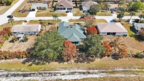 1958 SE Mandrake Circle Port St Lucie FL 34952