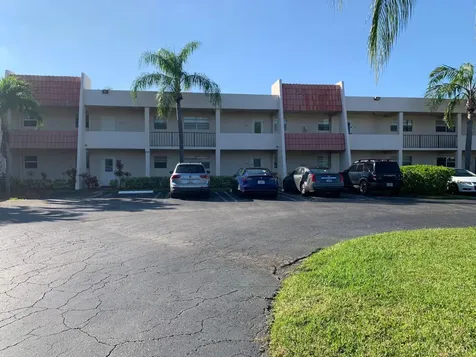 2500 Fiore Way Delray Beach FL 33445