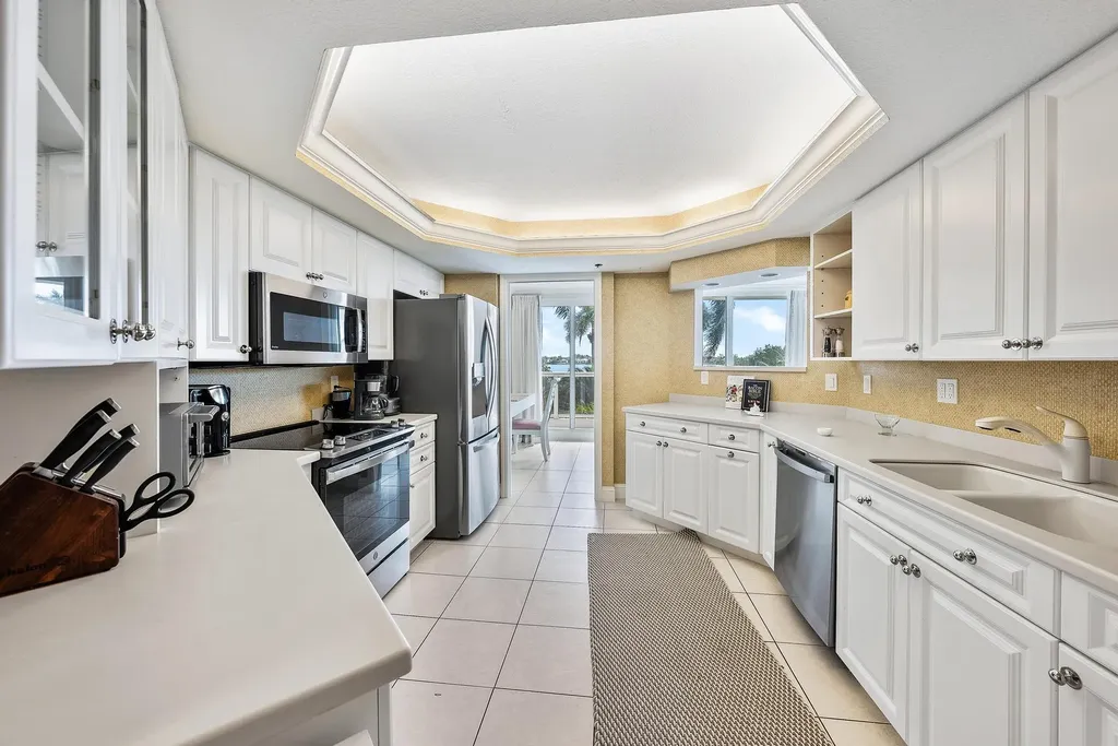 1617 N Flagler Drive West Palm Beach FL 33407
