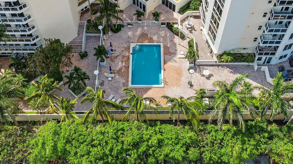1617 N Flagler Drive West Palm Beach FL 33407