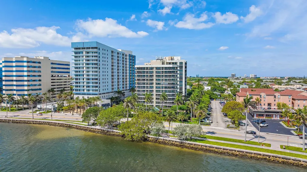 1617 N Flagler Drive West Palm Beach FL 33407