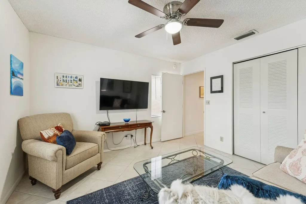8236 Summerbreeze Lane Boca Raton FL 33496
