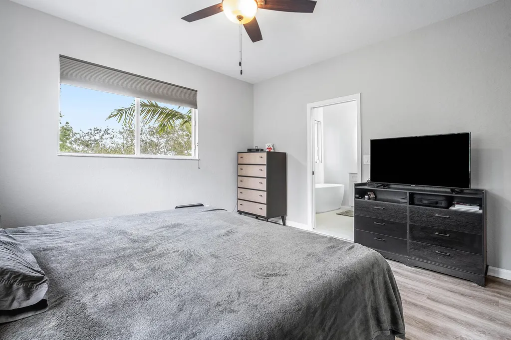 2897 S Greenleaf Circle Boynton Beach FL 33426