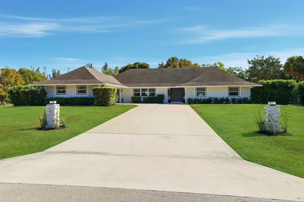 624 Whippoorwill Row West Palm Beach FL 33411