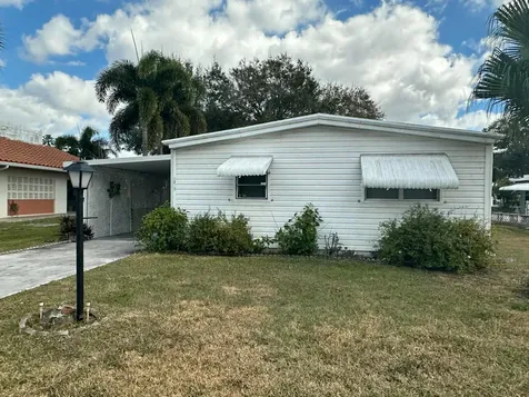 8261 E Club Road Boca Raton FL 33433
