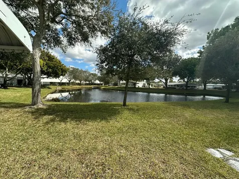 8261 E Club Road Boca Raton FL 33433