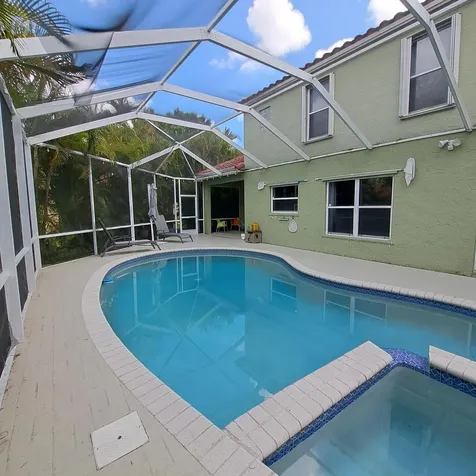 7021 Galleon Cove Riviera Beach FL 33418