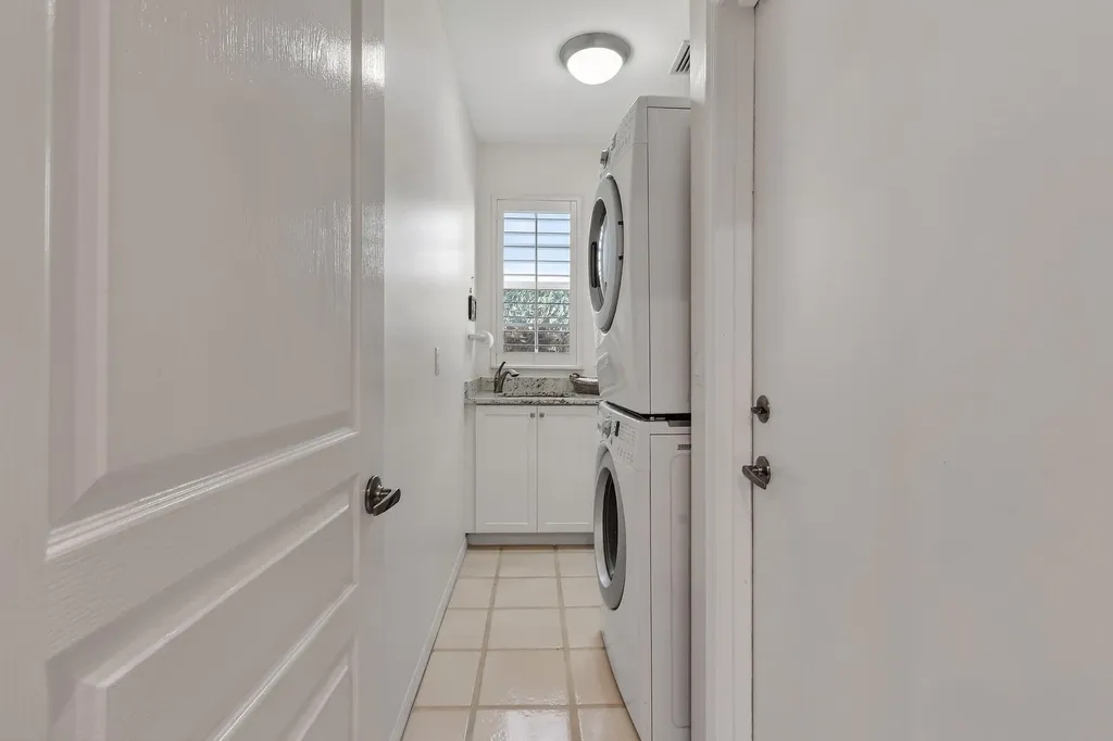 154 Jupiter Key Road Jupiter FL 33477