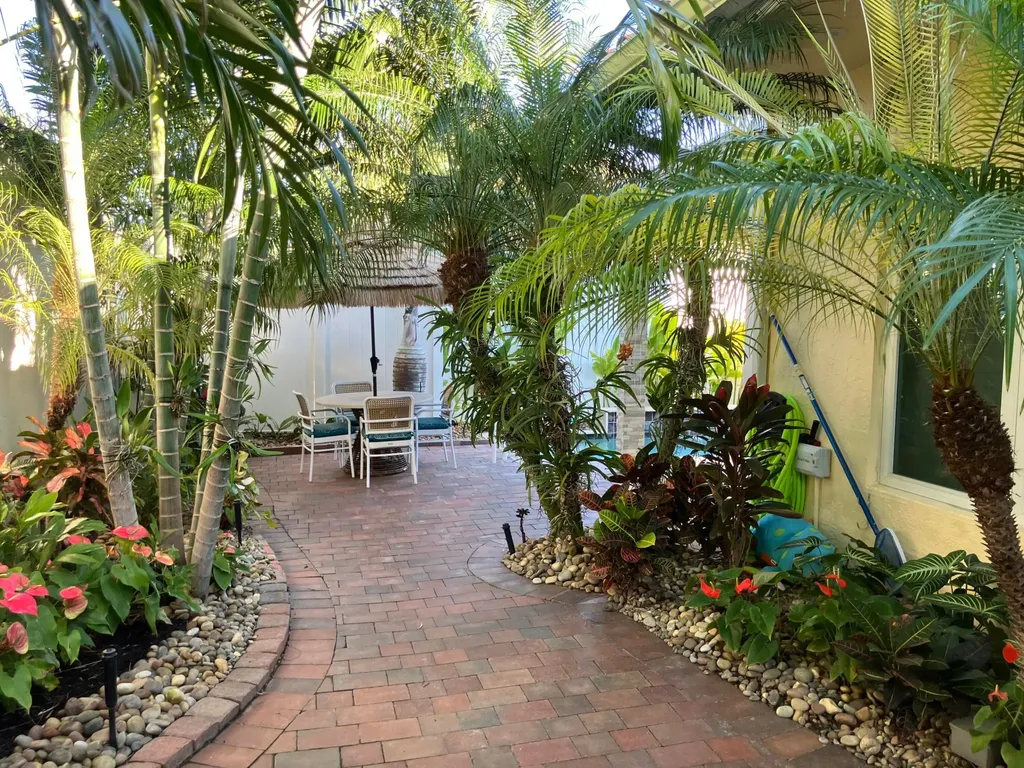 333 Pelican Way Delray Beach FL 33483