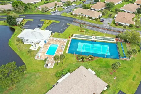 1212 Lakes End Drive Fort Pierce FL 34982