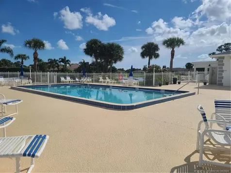 1212 Lakes End Drive Fort Pierce FL 34982