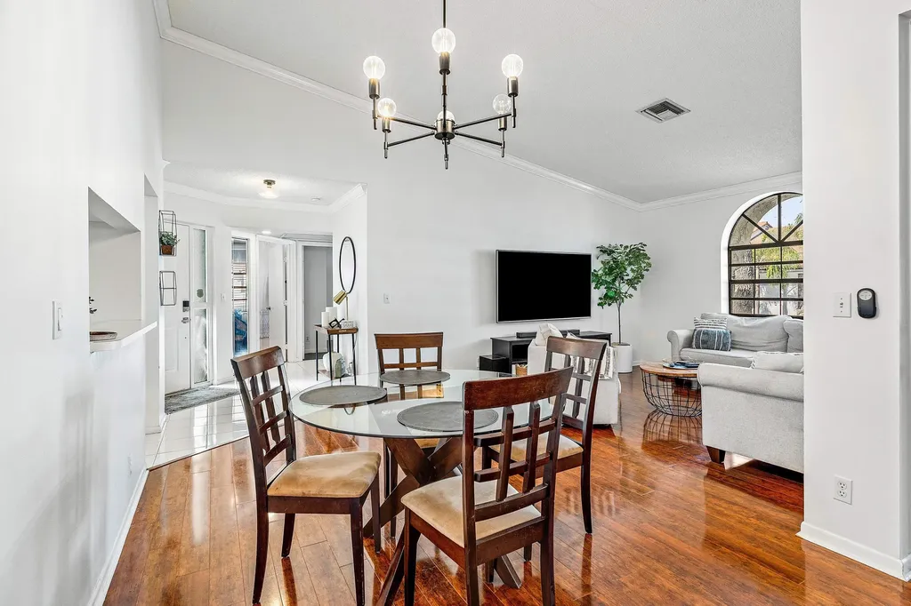 5406 Venetia Court Boynton Beach FL 33437