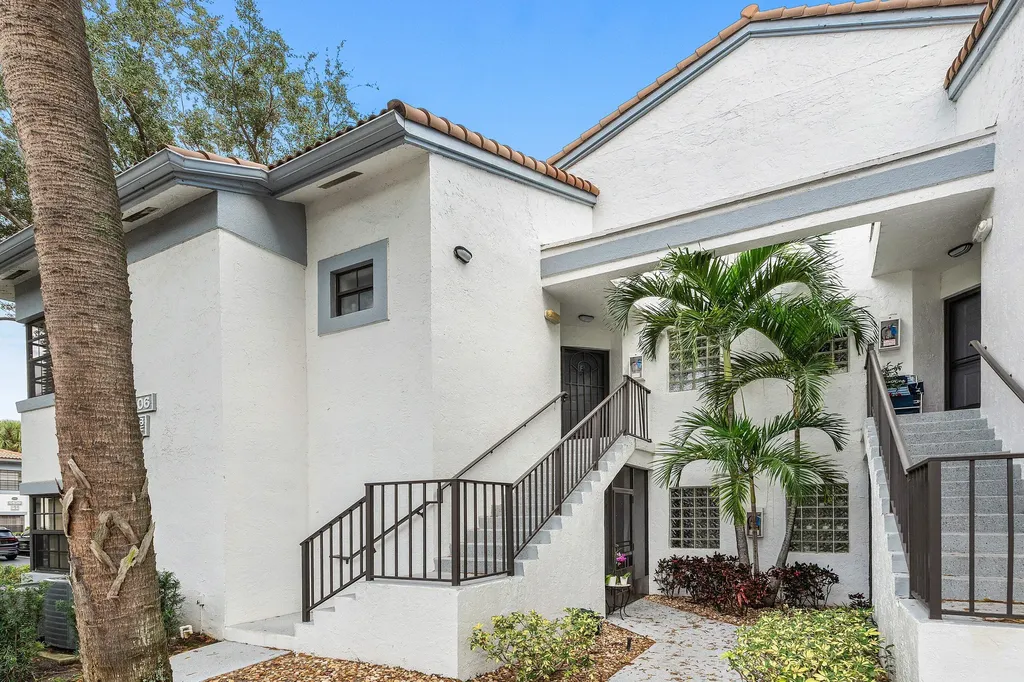 5406 Venetia Court Boynton Beach FL 33437