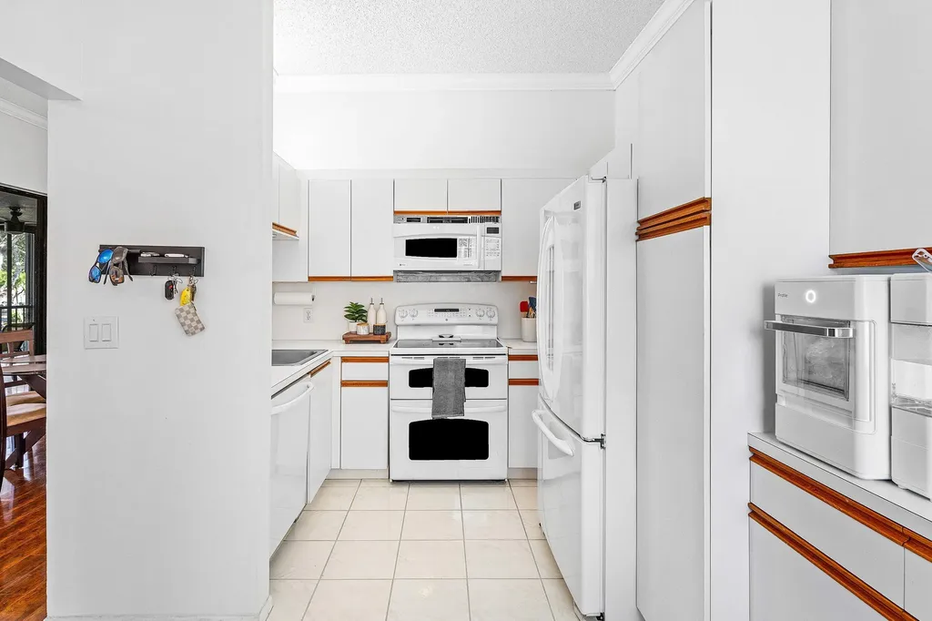5406 Venetia Court Boynton Beach FL 33437