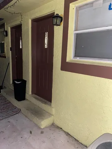 915 5th Street West Palm Beach FL 33401