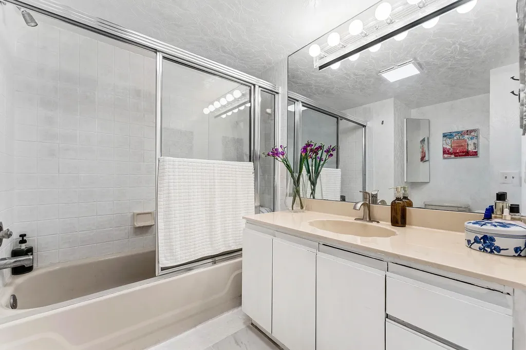 10155 Mangrove Drive Boynton Beach FL 33437