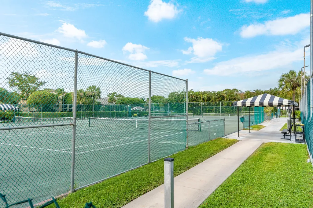 10155 Mangrove Drive Boynton Beach FL 33437