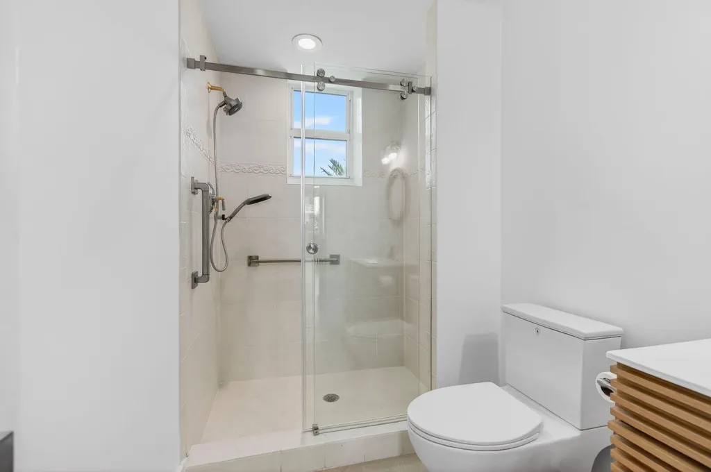 500 SE Mizner Boulevard SE Boca Raton FL 33432