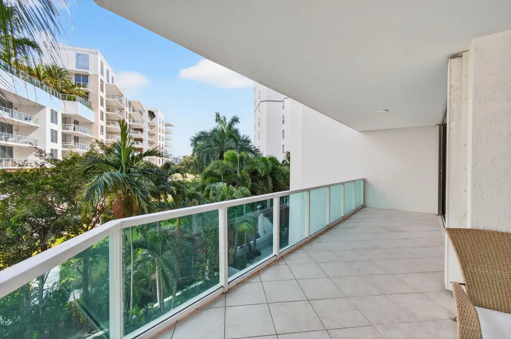 500 SE Mizner Boulevard SE Boca Raton FL 33432