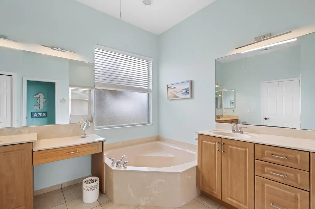 11743 SW Mountain Ash Circle Port St Lucie FL 34987
