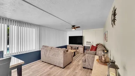 514 SW 73rd Avenue North Lauderdale FL 33068