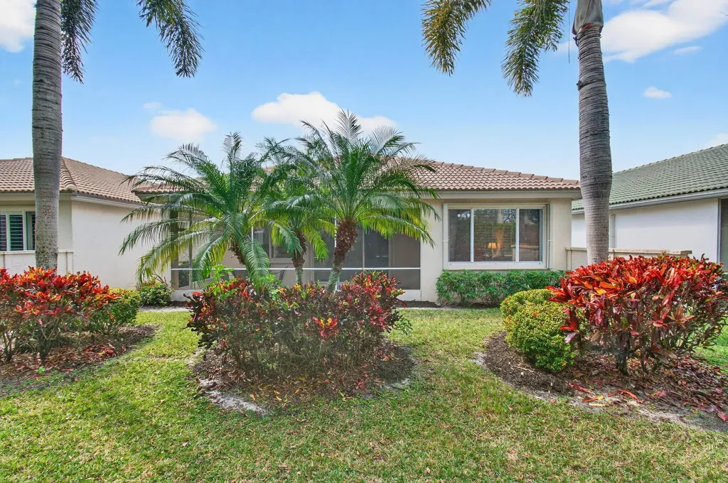 2320 Sapphire Circle West Palm Beach FL 33411