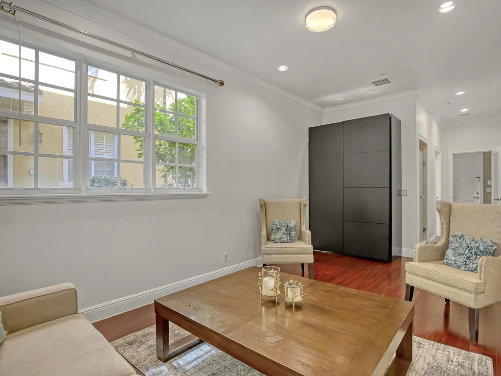72 SE 6th Avenue Delray Beach FL 33483
