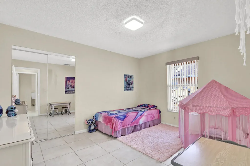 105 Sunflower Circle Royal Palm Beach FL 33411
