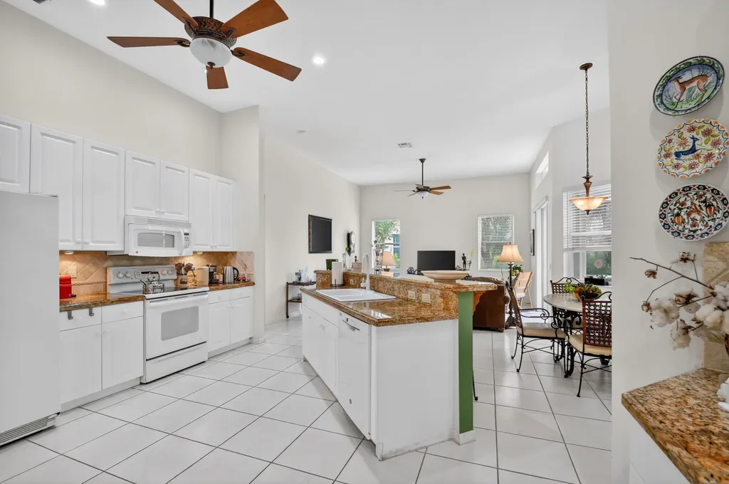 6715 Chimere Terrace Boynton Beach FL 33437