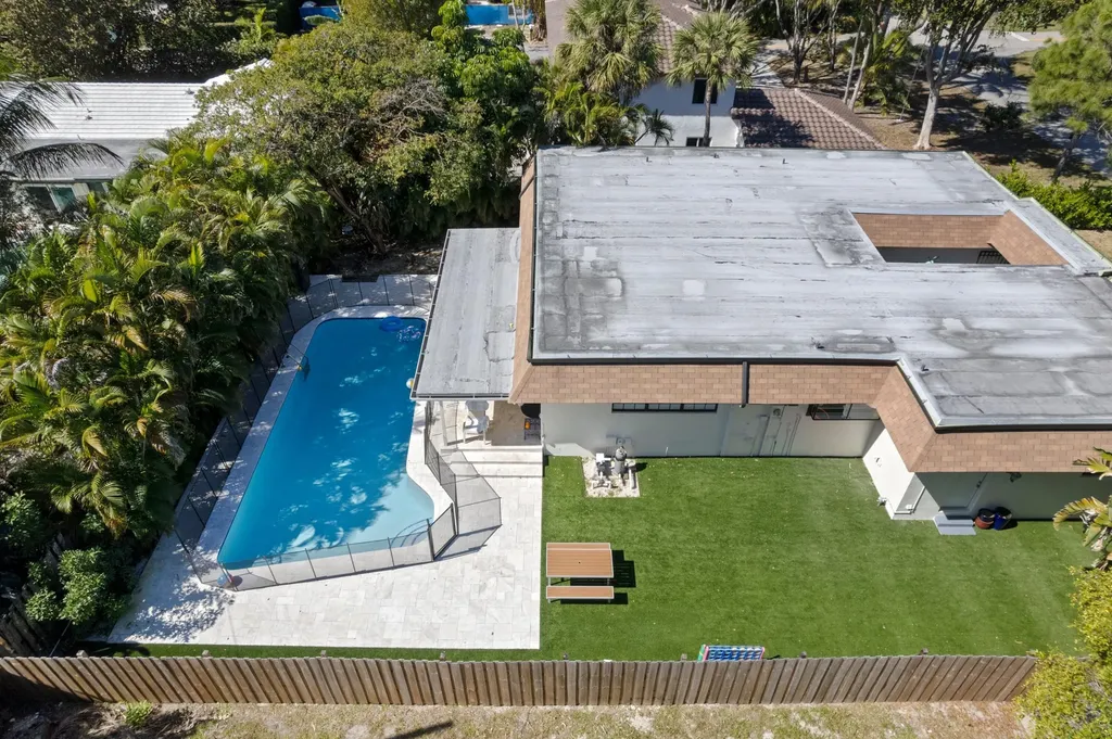 486 NW 1st Street Boca Raton FL 33432