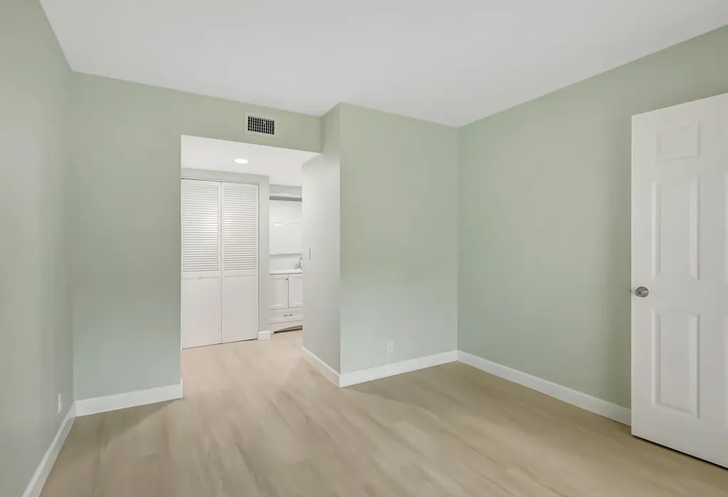 1538 SE Royal Green Circle Port St Lucie FL 34952