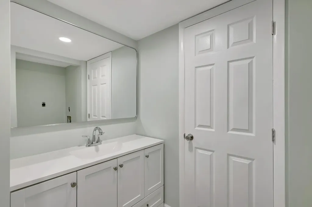1538 SE Royal Green Circle Port St Lucie FL 34952
