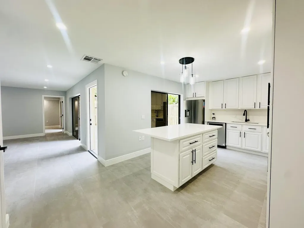 403 4th Lane Lane Palm Beach Gardens FL 33418