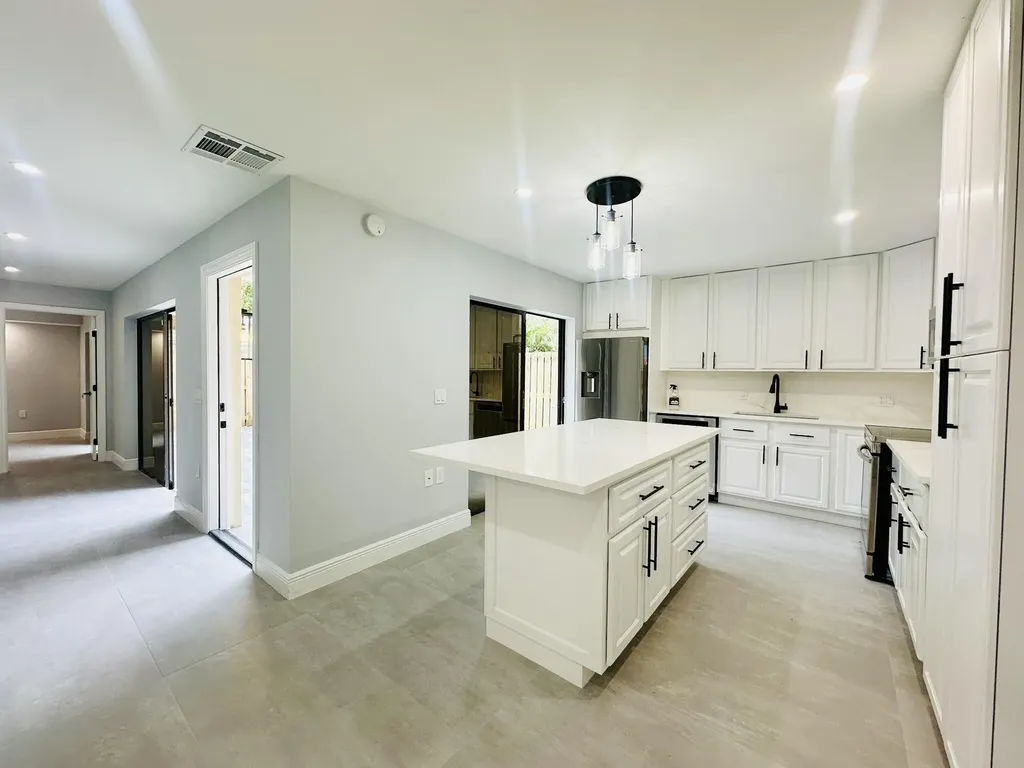 403 4th Lane Lane Palm Beach Gardens FL 33418