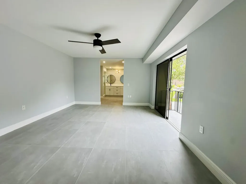 403 4th Lane Lane Palm Beach Gardens FL 33418
