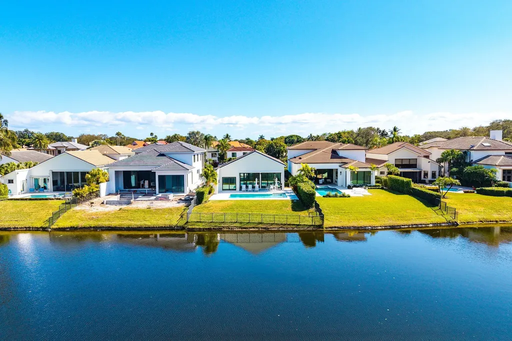 13765 Le Havre Drive Palm Beach Gardens FL 33410