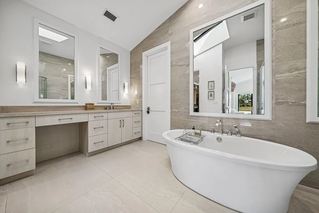 13765 Le Havre Drive Palm Beach Gardens FL 33410