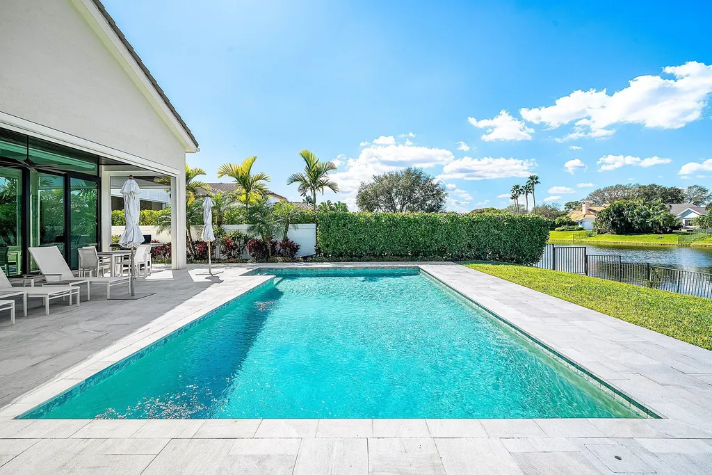 13765 Le Havre Drive Palm Beach Gardens FL 33410