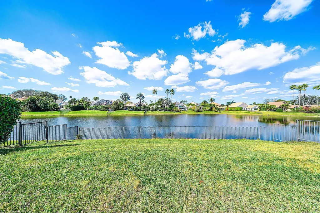13765 Le Havre Drive Palm Beach Gardens FL 33410