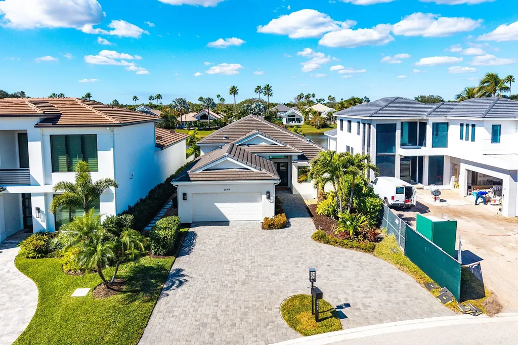 13765 Le Havre Drive Palm Beach Gardens FL 33410